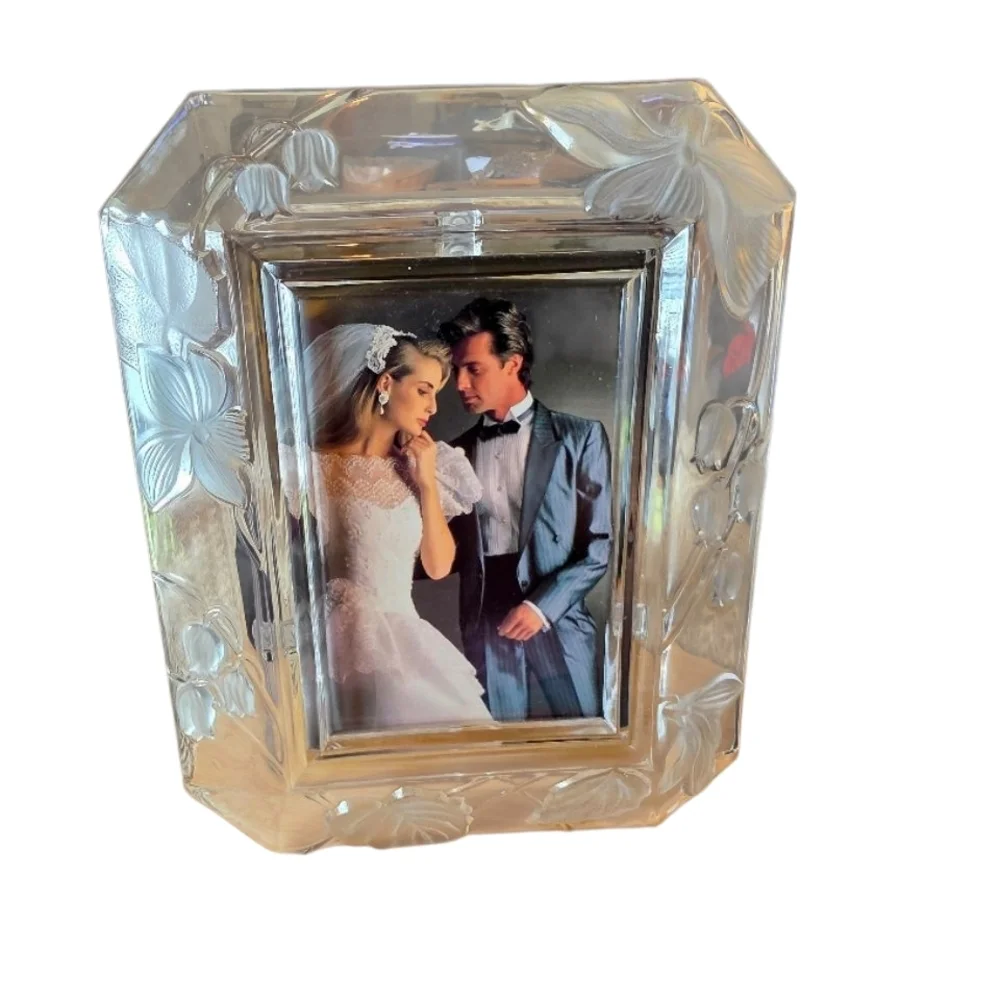 Vintage Frosted Floral Pressed Glass 5x7 Picture Photo Frame New Old Stock